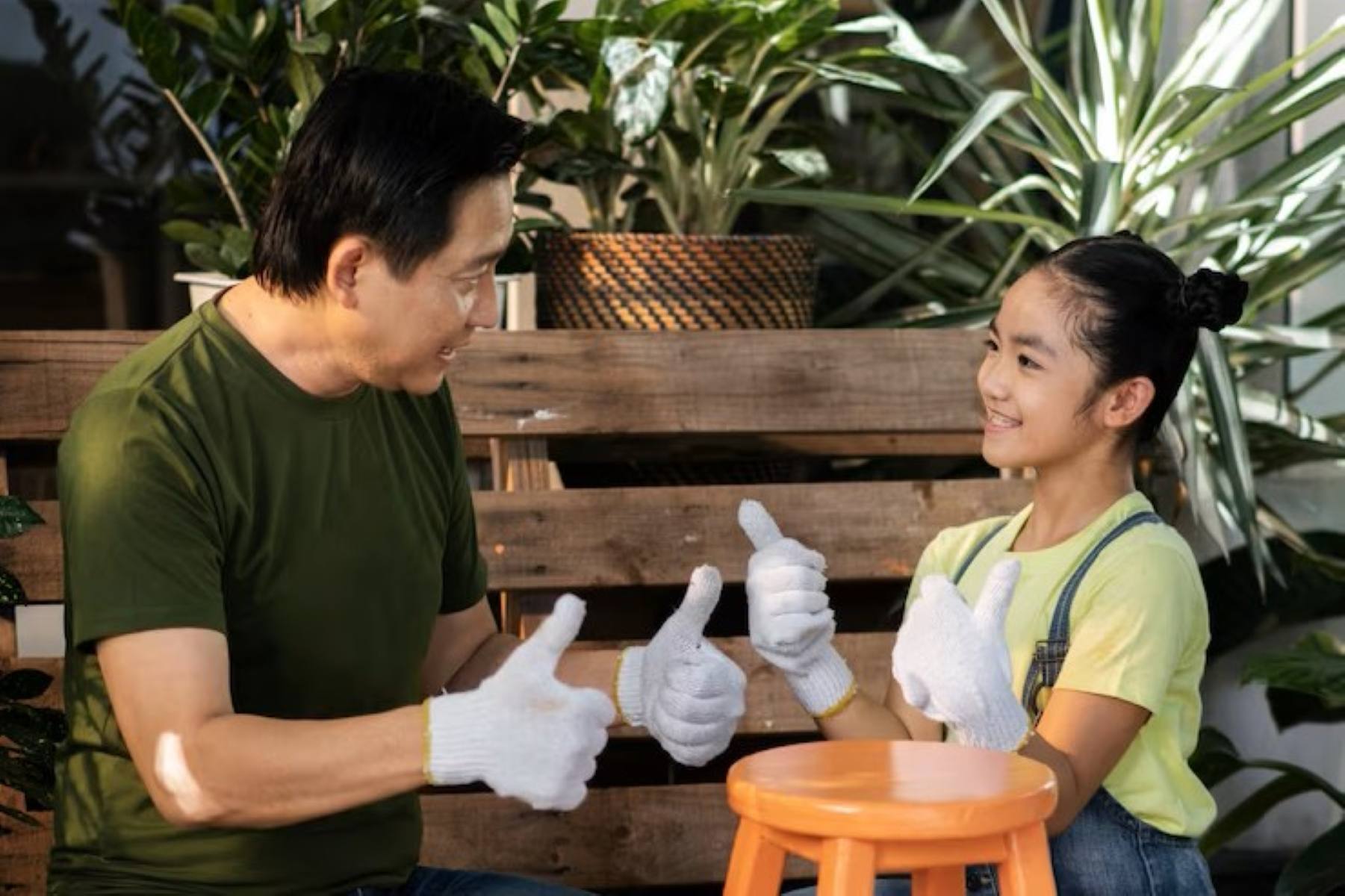 Kebiasaan ini Sepele, Tapi Bukti Didikan Orang Tua Hebat