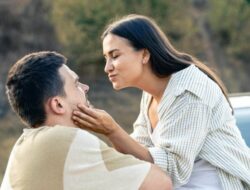 Terlanjur Dewasa, Masih Kena Stereotip Kencan?