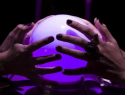 Pelet Itu Nyata? Cinta atau Kutukan