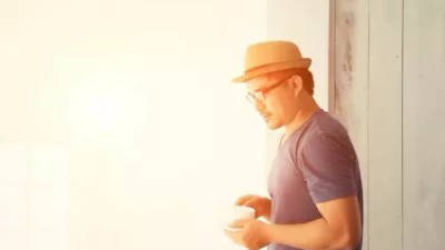 Lelah Menyenangkan Semua Orang? Saatnya Jadi Diri Sendiri