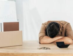 Kerja Rodi, Duit Tetap Seret: Ada yang Salah?