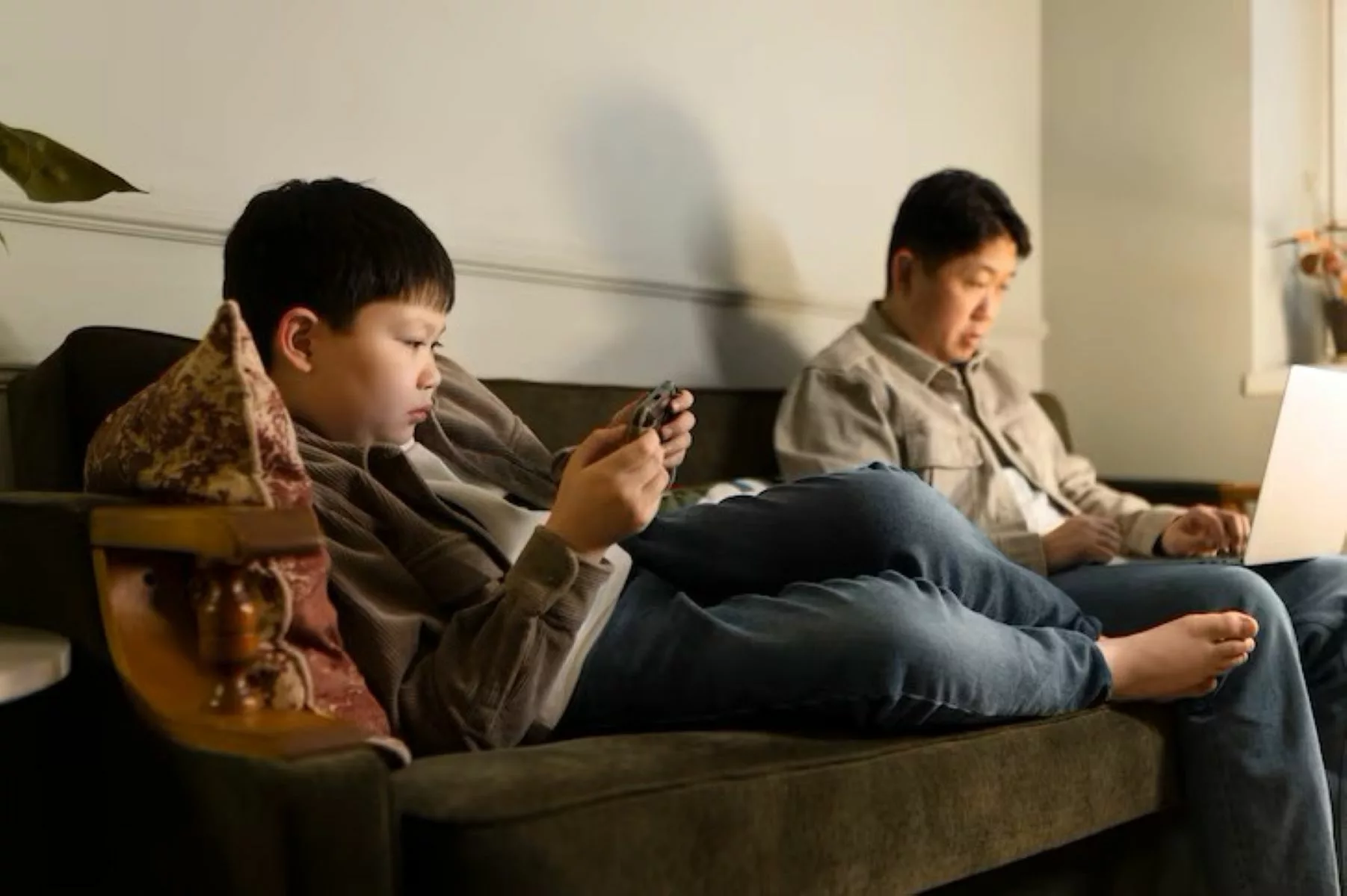 5 Dosa Kecil di Masa Kecil yang Bikin Otak Lemot Saat Dewasa