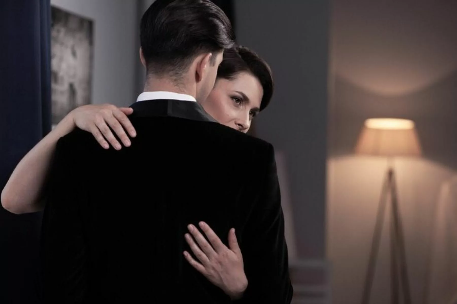 Hubungan Penuh Drama Tak Berujung! Tanda Terikat Manipulasi?