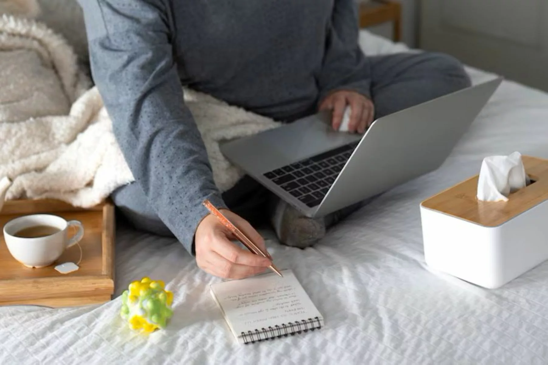 Cuma Modal Laptop? Ini Cara Dapet Uang dari Kamar Kos!