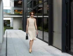 Pamer Itu Bukan Kaya, Tapi Butuh Pengakuan