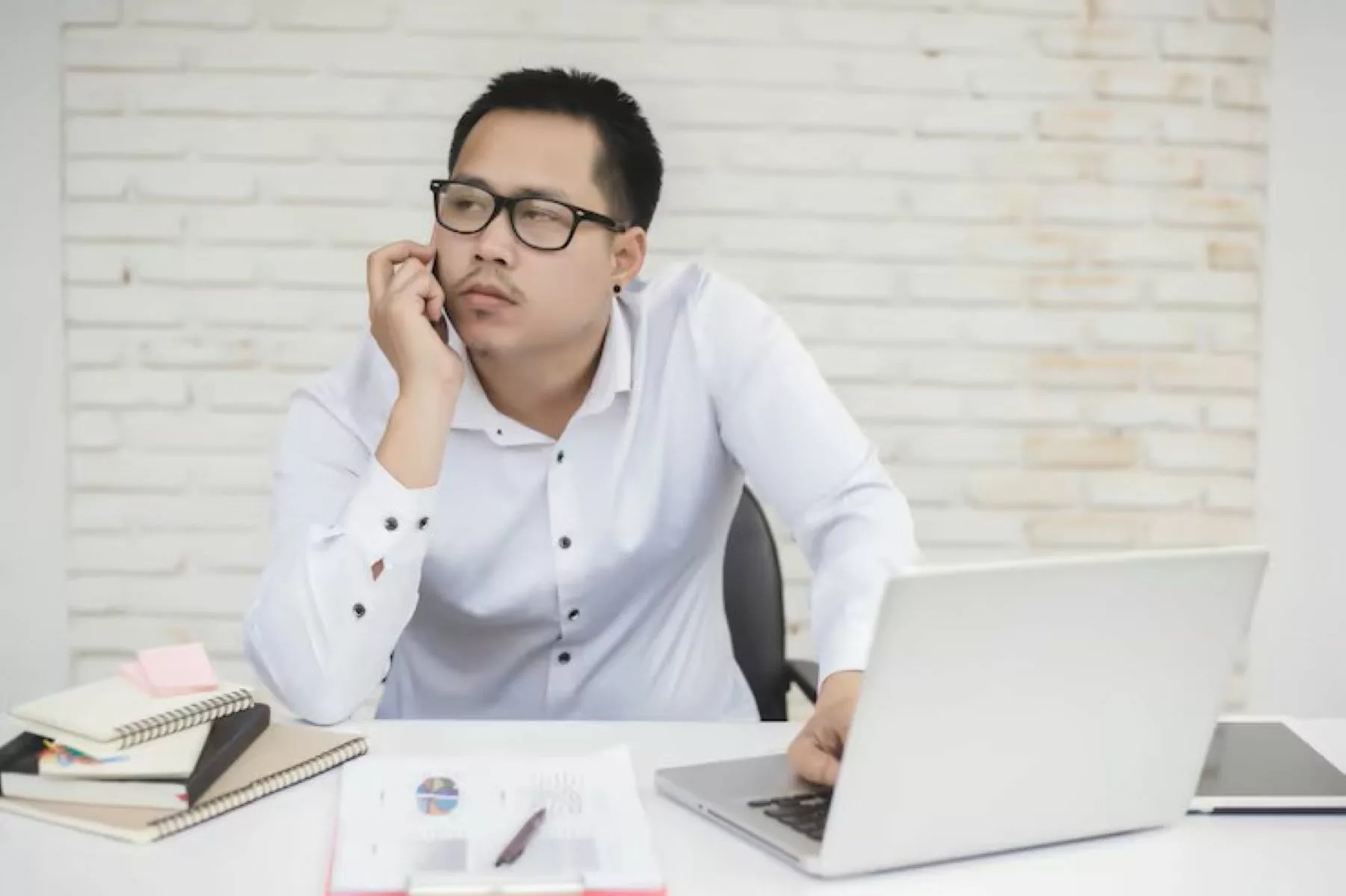 Padahal Sukses, Kok Merasa Tidak Pantas! Imposter Syndrome?