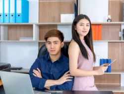 Naksir Rekan Kerja? Ini Batas Aman yang Wajib Diketahui