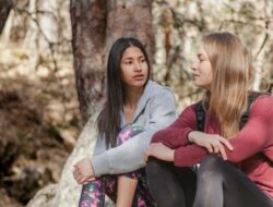 Kamu Cuma Jadi Tempat Sampah Emosional? Ini Faktanya!