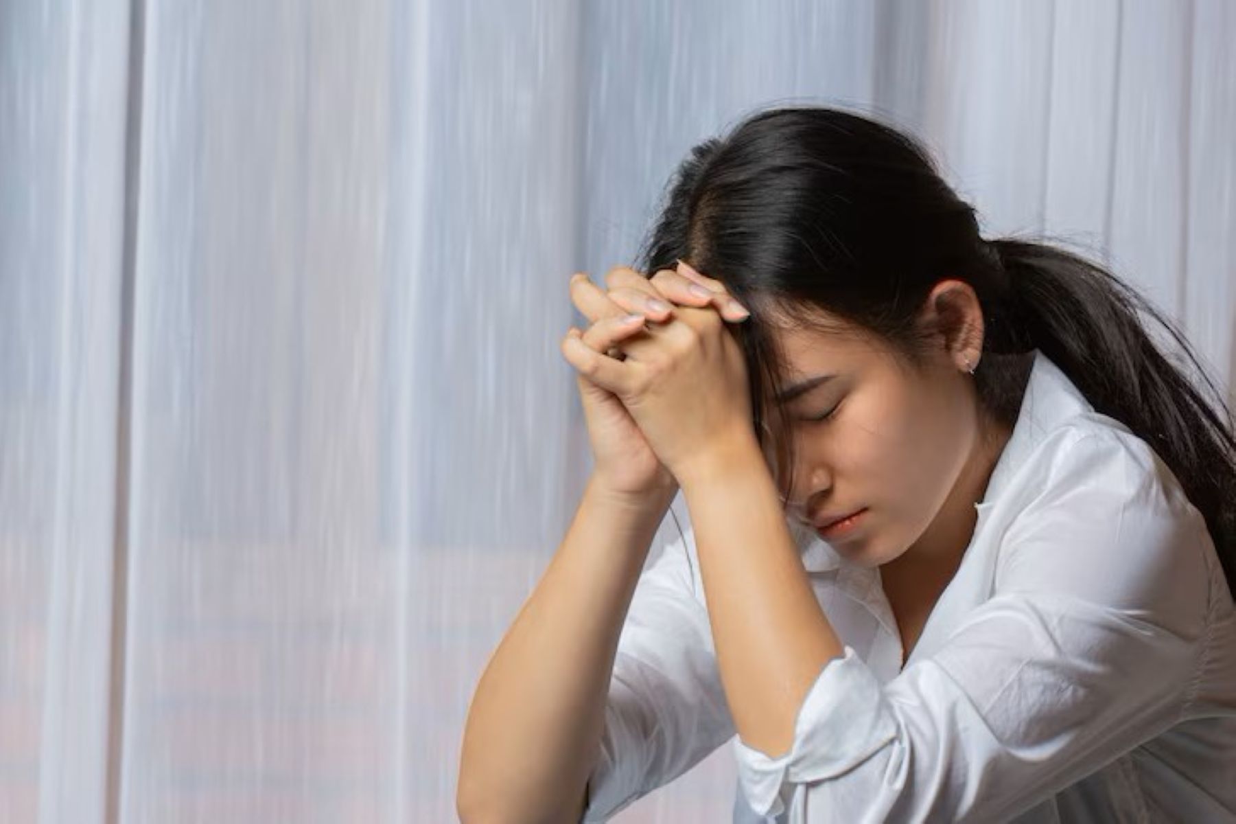 Waspada! ‘Aku Baik-Baik Saja’ Bisa Jadi Alarm Depresi Tersembunyi