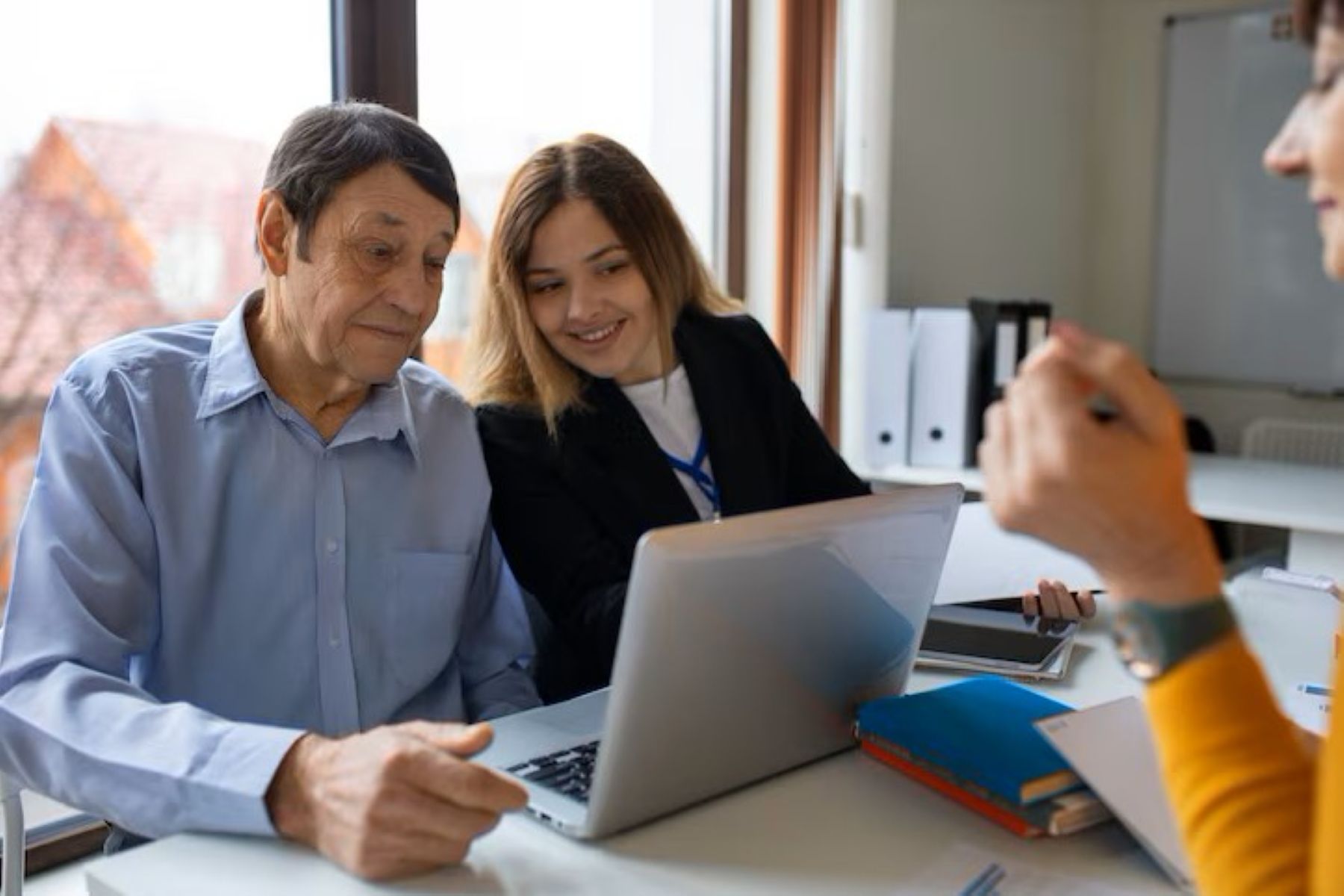 Gen Z & Boomer Kompak: Ogah Jadi Bos!