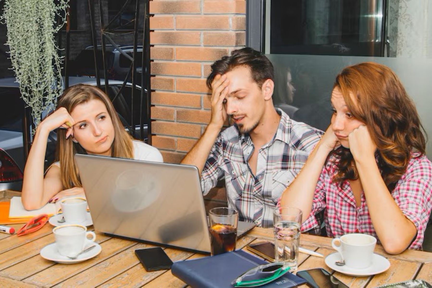 Terlalu Pintar, Tapi Tak Punya Teman? Ini Alasannya