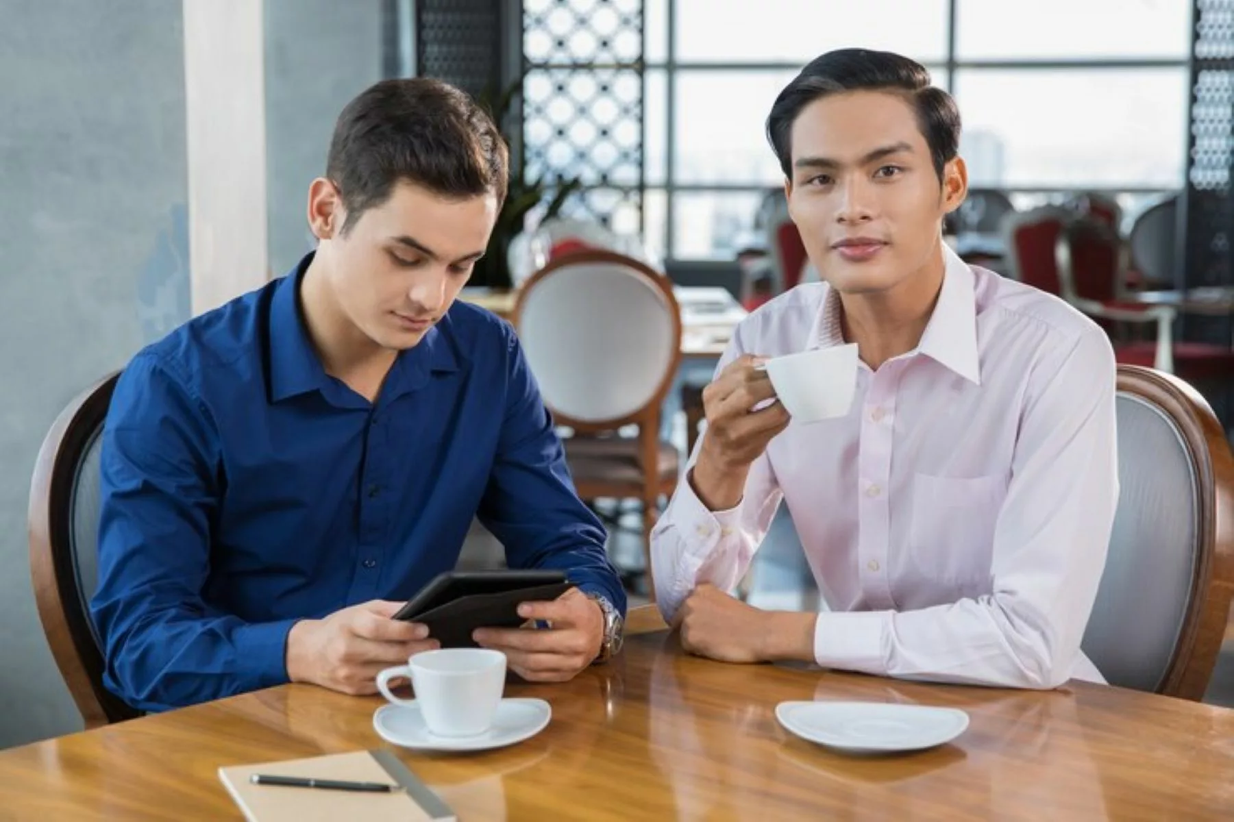 Sopan atau Munafik? Cara Mudah Membedakan Ketulusannya