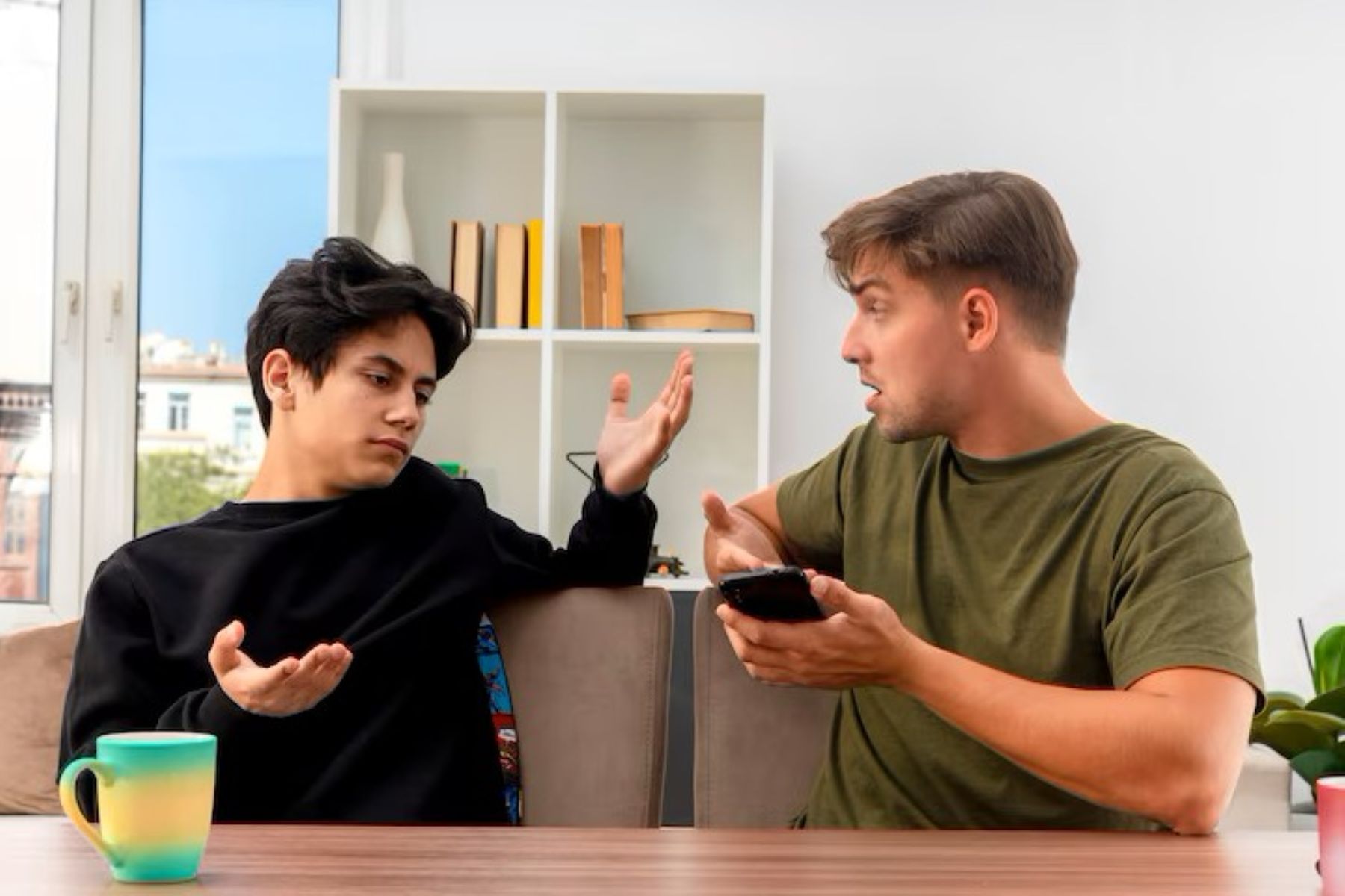 Nyinyir? Ini Cara Elegan Bikin Mereka Terdiam!