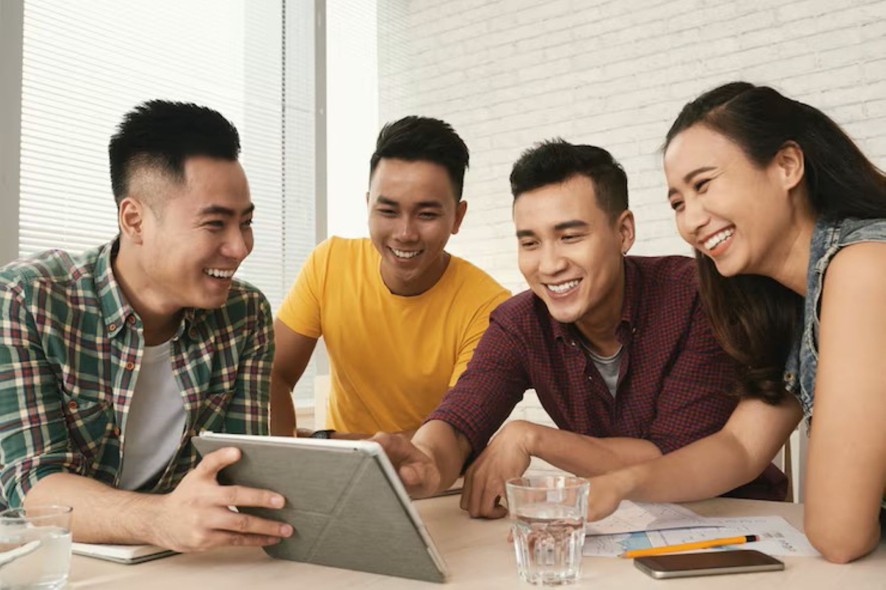 Biar Gak Dibilang Penjilat, Gini Cara Disayang Bos