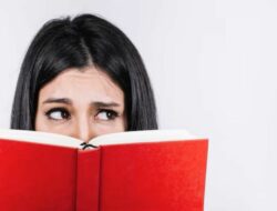 Efek Jadi Terlalu Pintar, Takut Terlihat Pintar!