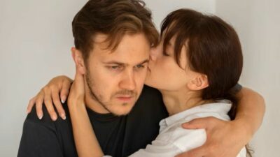 Bukan Ganteng, Ini 7 Sifat Pria yang Bikin Wanita Dewasa Jatuh Hati