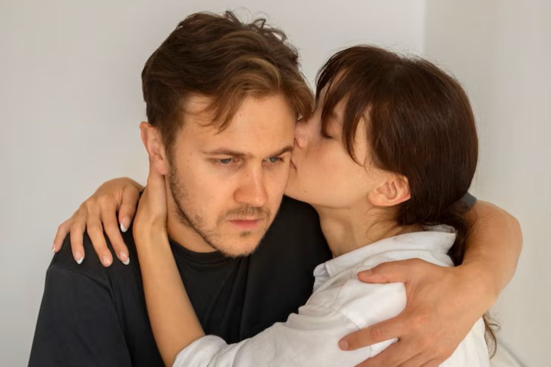 Bukan Ganteng, Ini 7 Sifat Pria yang Bikin Wanita Dewasa Jatuh Hati