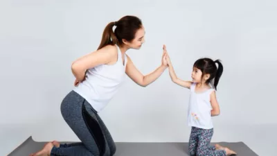 balita, yoga, mindful, emosi, orangtua, bermain, perkembangan