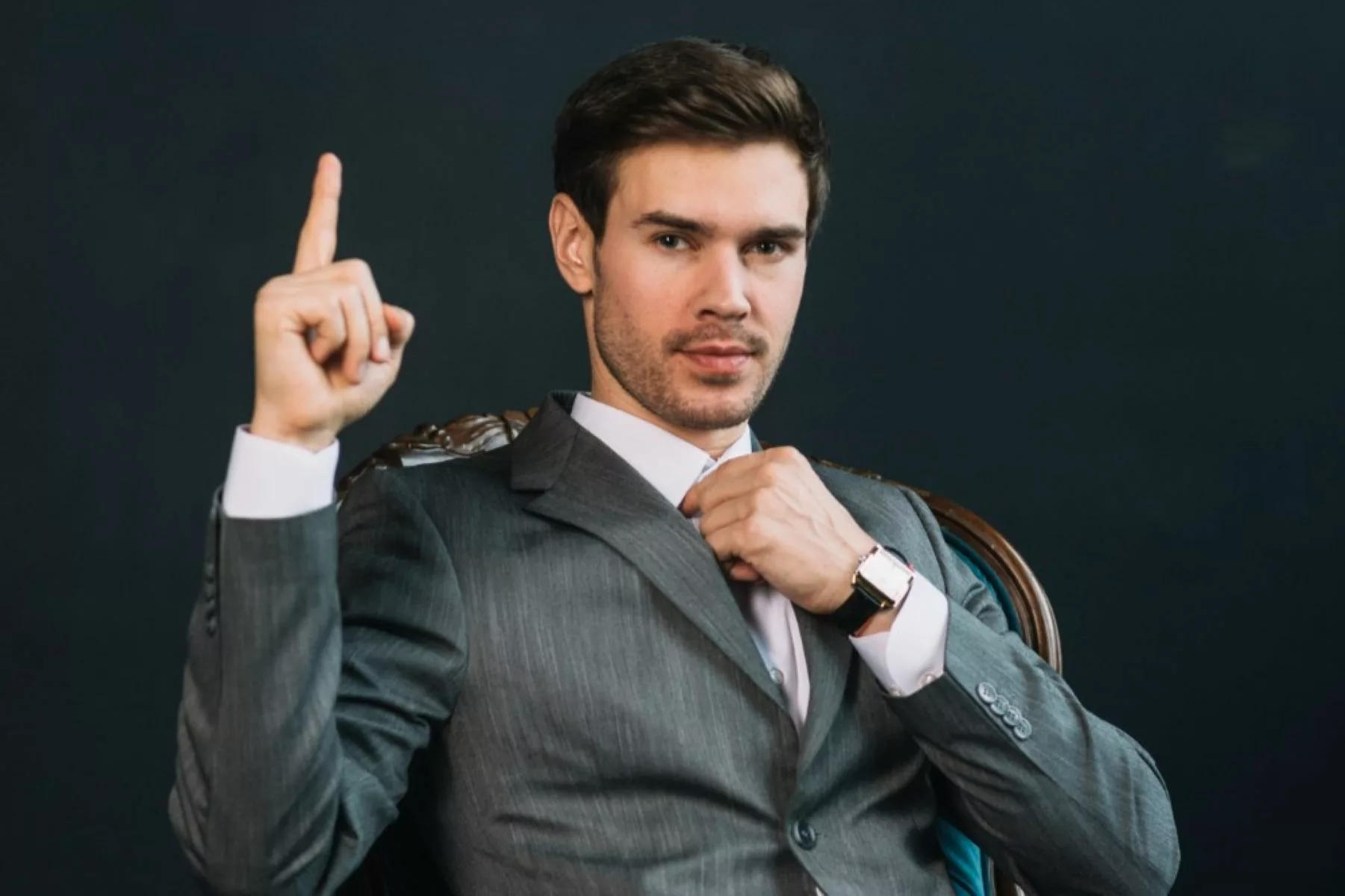 Gak Jadi Bos, Tapi Dianggap Pemimpin? Begini Triknya