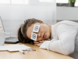 Quiet Dying Itu Nyata, Saat Kerja Diam-Diam Menghancurkan Jiwa