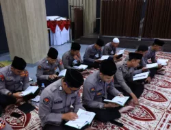 Puncak Peringatan Hari Bhayangkara, Divisi Humas Gelar Khatam Qur’an 79 Kali