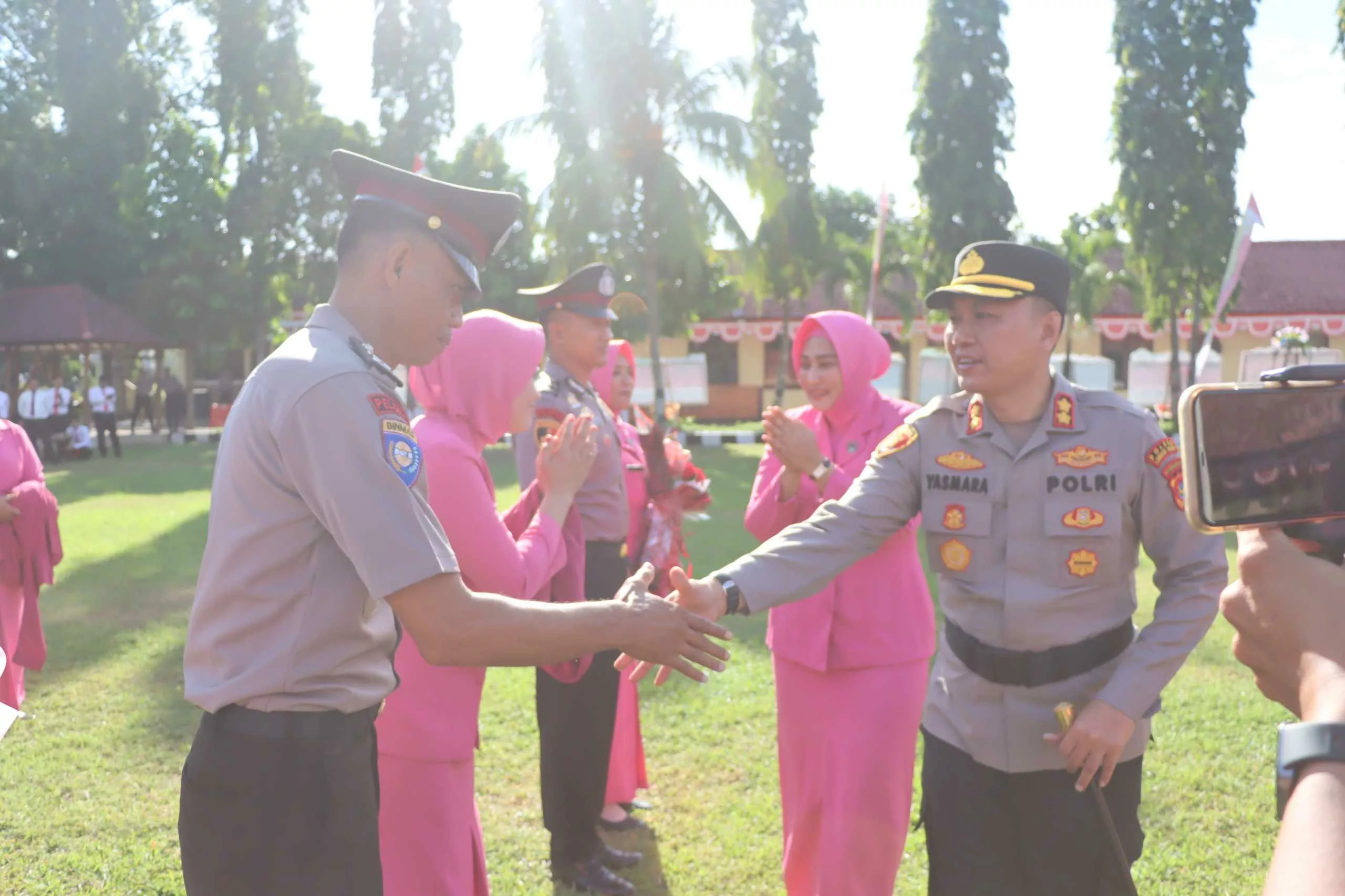 Upacara Kenaikan Pangkat Polres Lombok Barat: Momentum Profesionalisme