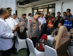 Rangkaian Hari Bhayangkara ke-79, Polri dan KSPSI Gelar Bakti Sosial