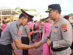 Polres Sumbawa Gelar Upacara Kenaikan Pangkat 57 Personel, Kapolres Tekankan Tanggung Jawab dan Profesionalisme