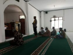 Gelar Sholat Dzuhur Berjamaah, Kinerja Bhabinkamtibmas Polsek Soromandi Diapresiasi Warga Binaan