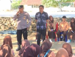 Polsek Wera Berikan Penyuluhan Hukum Bahaya Narkoba dan Kekerasan kepada Siswa-Siswi SMAN 1 Wera Saat MPLS