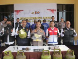 Polisi Bongkar Praktik Ilegal Suntik Gas Melon, Tiga Pelaku Diamankan