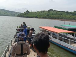 Gelar Kegiatan Polmas, Satpolairud Polres Bima Imbau Nelayan dan ABK Agar Waspada Cuaca Ekstrim