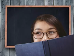 12 Ciri Orang Cerdas yang Tak Terlihat Pintar