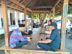 Bhabinkamtibmas Desa Taman Indah Ajak Masyarakat Jaga Kamtibmas Melalui Patroli Dialogis.