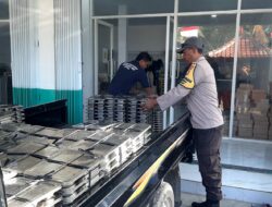 Bhabinkamtibmas Mertak Kawal Distribusi Makanan Bergizi Gratis, Pastikan Program Nasional Berjalan Tepat Sasaran.