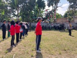 Bhabinkamtibmas Aik Bukak Polsek BKU Latih Paskibraka Desa Aik Bukak Menuju HUT RI ke-80