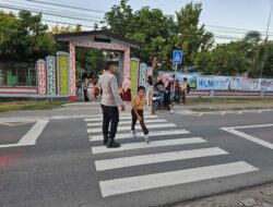 Polsek Sekongkang Gelar Giat Rawan Pagi di Titik Rawan Lalu Lintas dan Sekolah