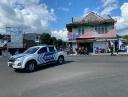 Polres Sumbawa Barat Kawal Pawai Budaya Nusantara HUT ke-62 SMPN 01 Taliwang