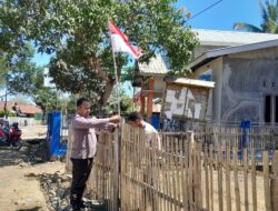 Sambut HUT RI ke-80, Polsek Jajaran Polres Bima Kota Ajak Warga Pasang Bendera Merah Putih dan Umbul-Umbul