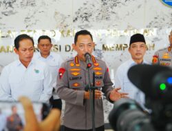 Kapolri Cek Karhutla di Kalbar: Titik Api Turun, Modifikasi Cuaca Berhasil