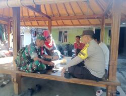 Kehangatan Komsos Selelos, Babinsa Serukan Persaudaraan