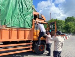 Polsek Lembar Perketat Pengamanan Bongkaran KM DLN Batulayar di Pelabuhan Nusantara Satu