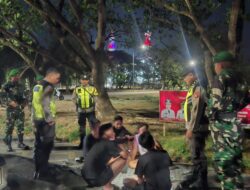 Patroli Gabungan Polsek Jajaran bersama Tni dan Forkopimcam, Wujudkan Kamtibmas Kondusif di Wilayah Hukum Polsek Jajaran