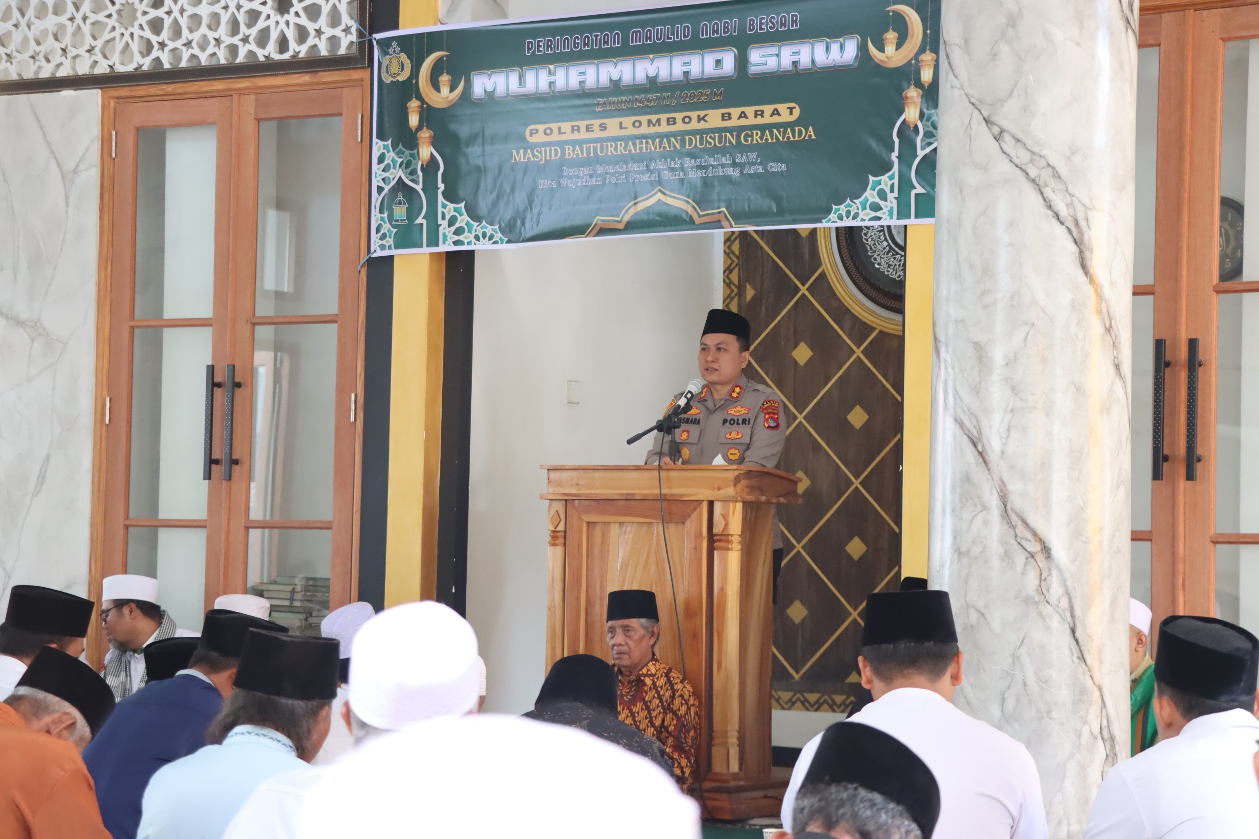Kapolres Lombok Barat Tekankan Keteladanan Rasulullah pada Maulid Nabi di Masjid Baiturrahman