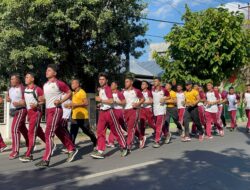 Personel Polres Bima Kota Laksanakan Olahraga Pagi Rutin Bersama Guna Jaga Kebugaran Jasmani
