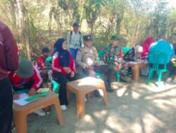 Bhabinkamtibmas Hadiri Kegiatan Registrasi dan Vaksinasi Ternak di Desa Lamusung