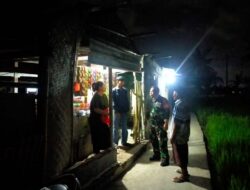 Babinsa Kuranji Dalang Gelar Patroli Malam Jaga Kamtibmas