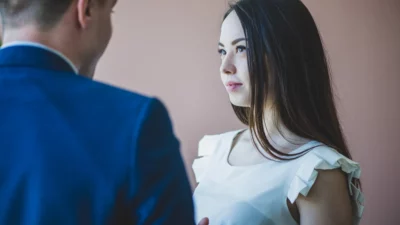 Ketika Istri Sudah Lelah Berdebat dan Memilih Sindiran Halus Sebagai Senjata, Ini 5 Tandanya!