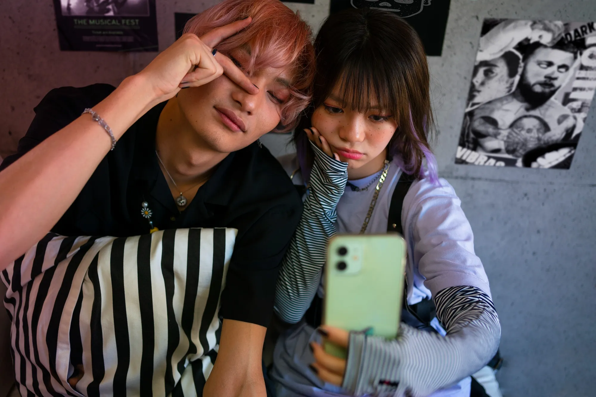 Bukan Gengsi, Ini Alasan Jujur Mengapa Gen Z Suka Ghosting Diri Sendiri