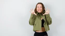 Stop Toxic Positivity! Ini Cara Keluar dari Ketenangan Palsu